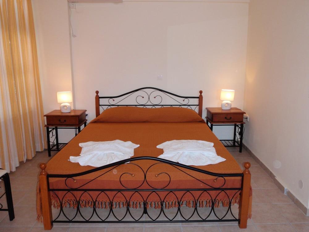 Afroksilia Apartment Katouna Bagian luar foto