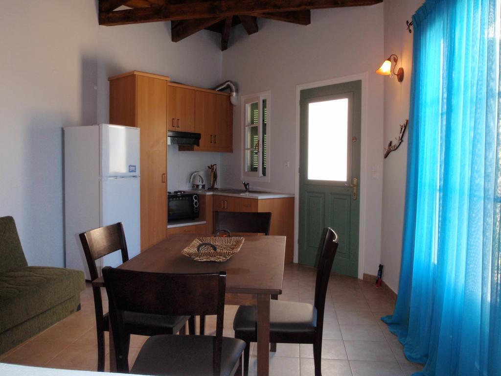 Afroksilia Apartment Katouna Bagian luar foto